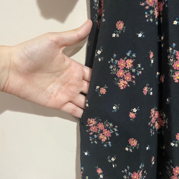 Uniqlo Girls Size 9/10 Floral Dress - Picture 2 of 4